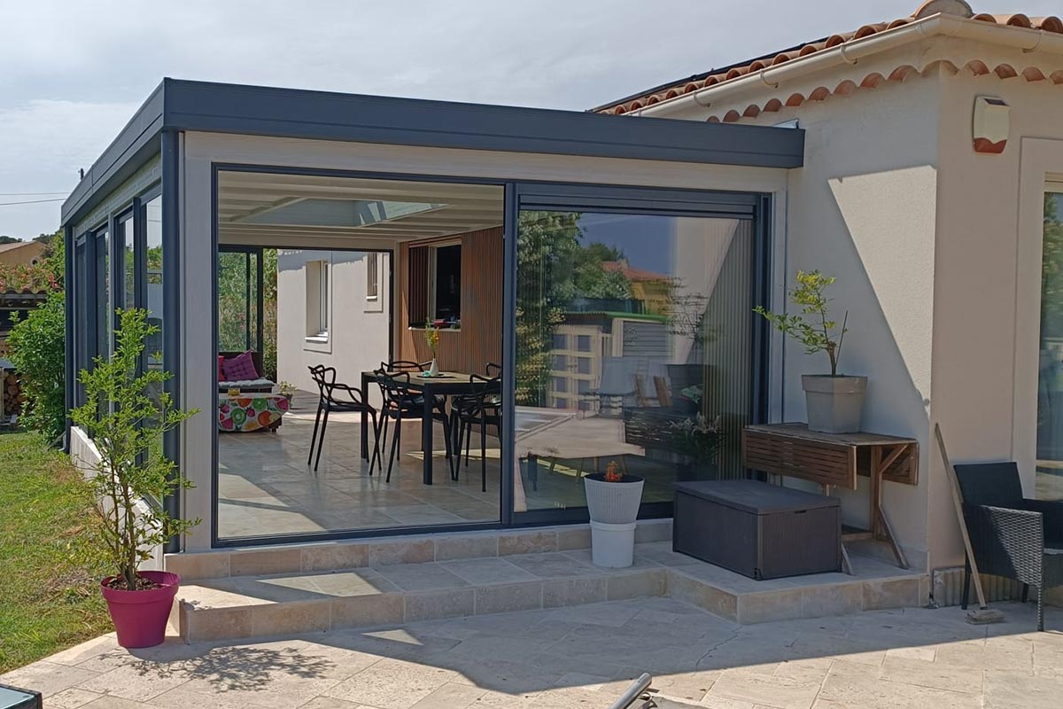 Extension à Saint Chamas - Alizée toit plat, réalisée par Vie & Véranda Salon de Provence